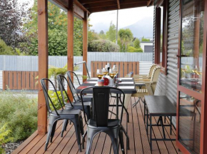 Mokonui Cottage - Te Anau Holiday Home